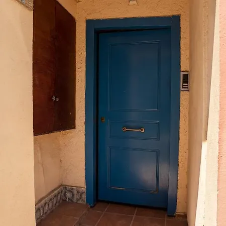 Apartament Cozy Hideaway: Serenity, Charm & Athenian Delights Ateny